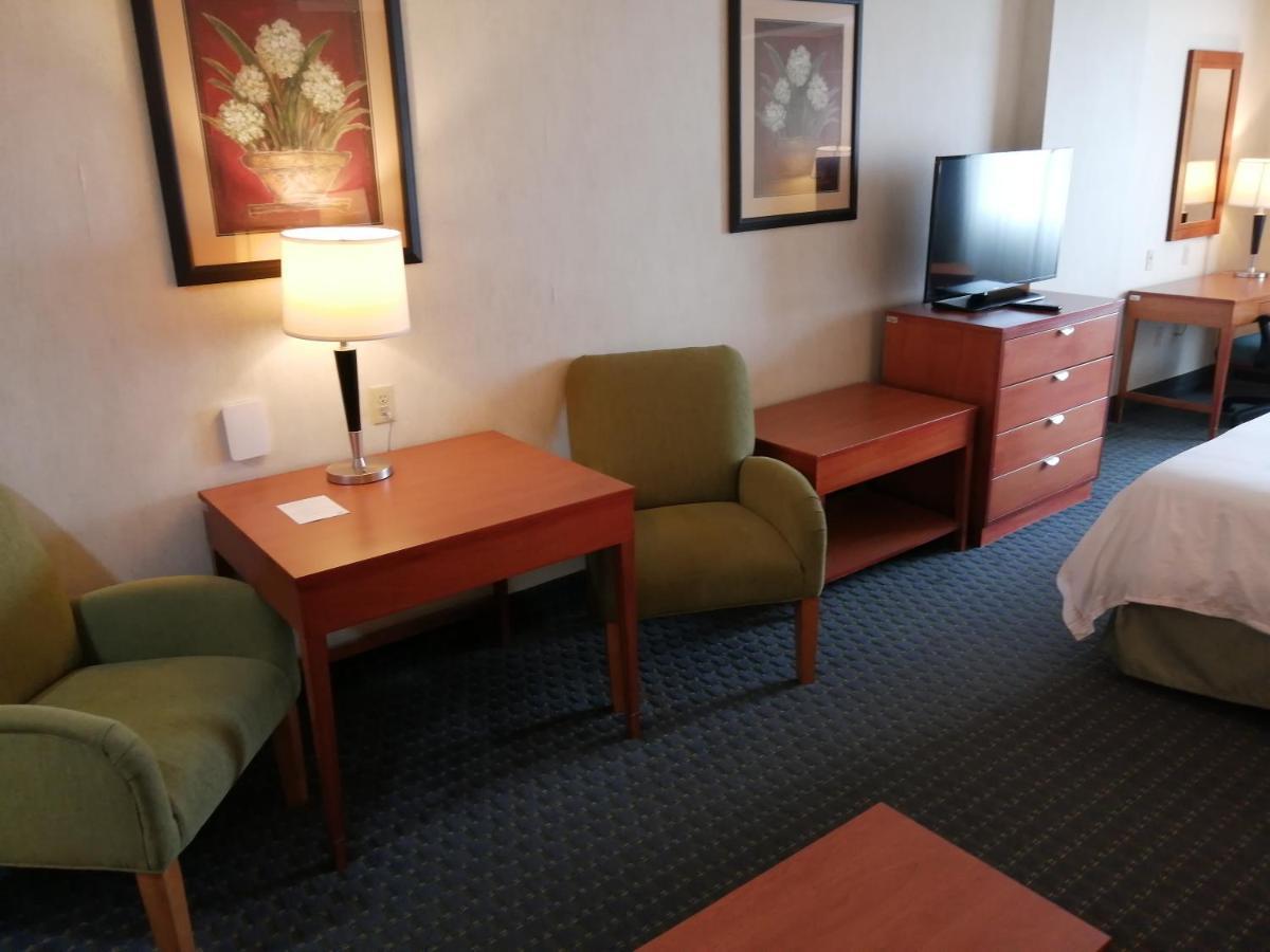 Holiday Inn Express & Suites Toluca Zona Aeropuerto By Ihg Extérieur photo