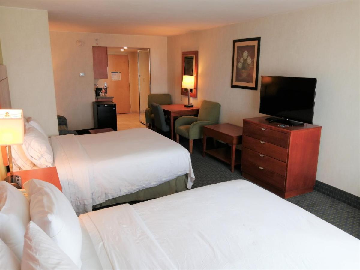 Holiday Inn Express & Suites Toluca Zona Aeropuerto By Ihg Extérieur photo