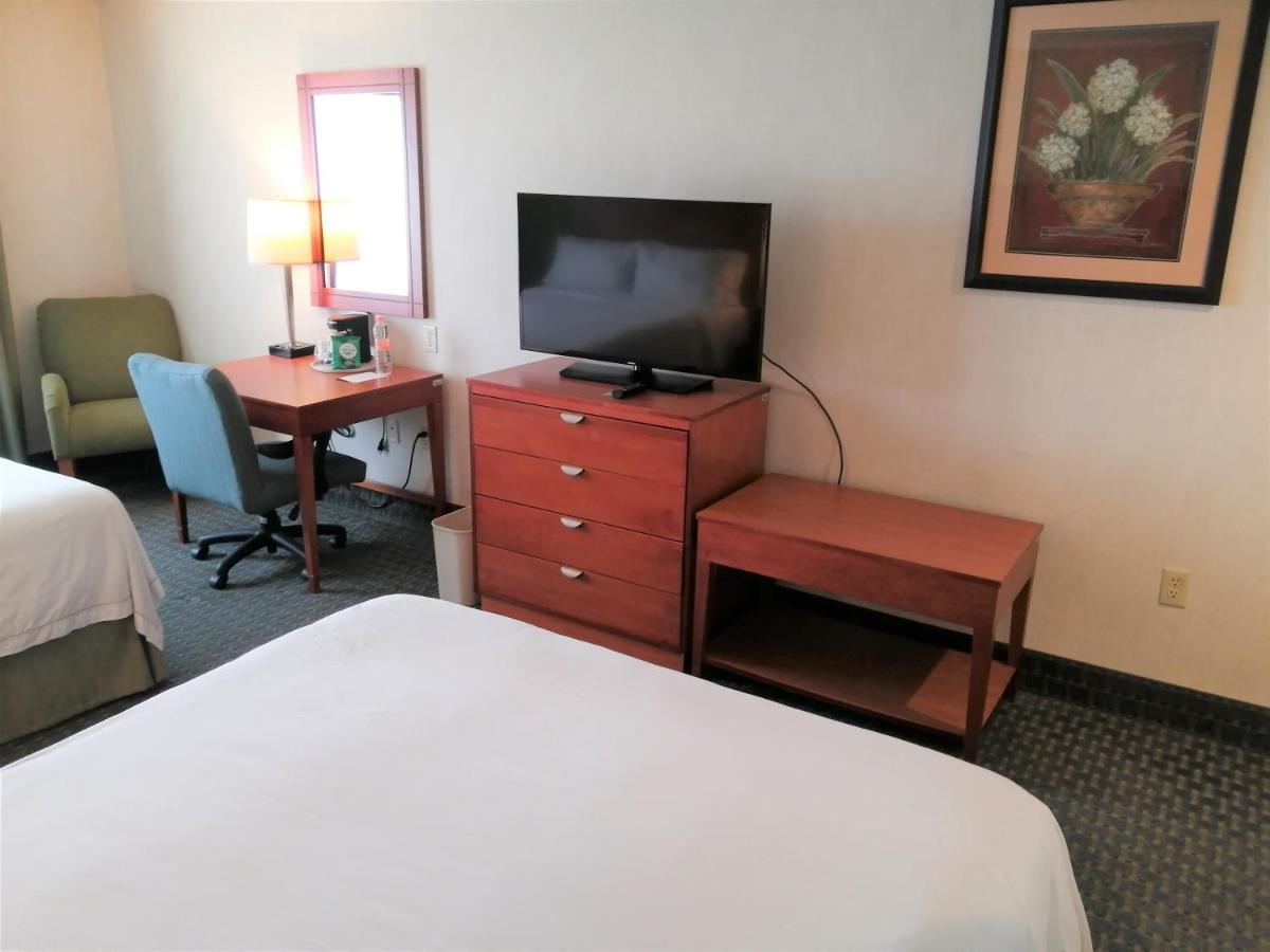 Holiday Inn Express & Suites Toluca Zona Aeropuerto By Ihg Extérieur photo
