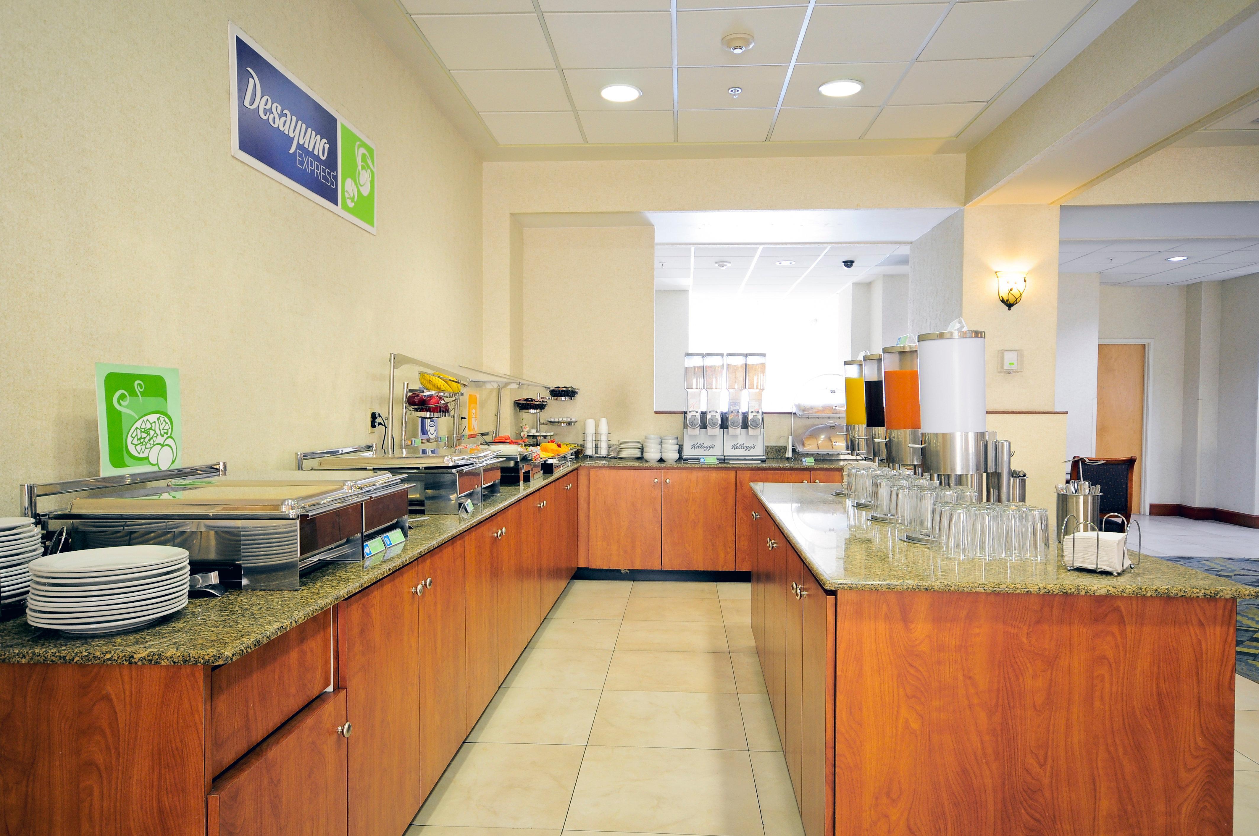 Holiday Inn Express & Suites Toluca Zona Aeropuerto By Ihg Extérieur photo