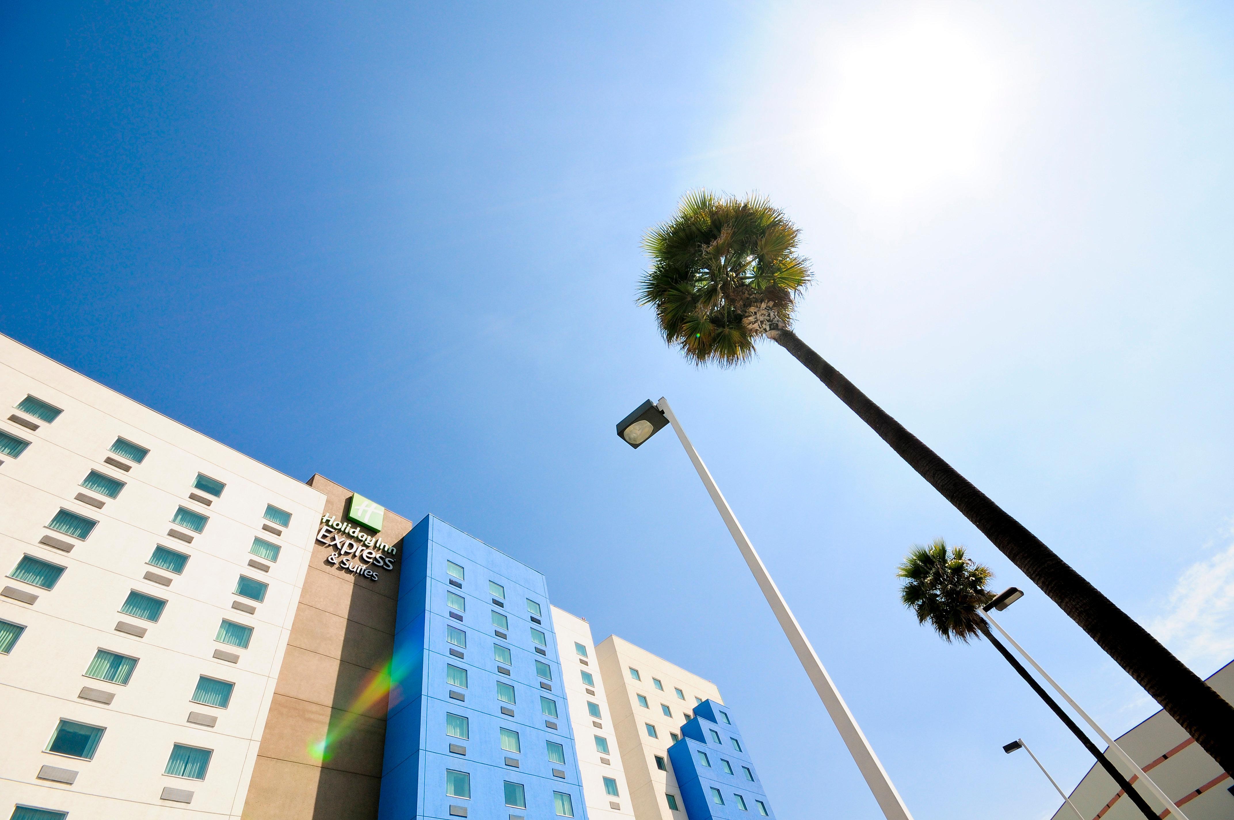 Holiday Inn Express & Suites Toluca Zona Aeropuerto By Ihg Extérieur photo