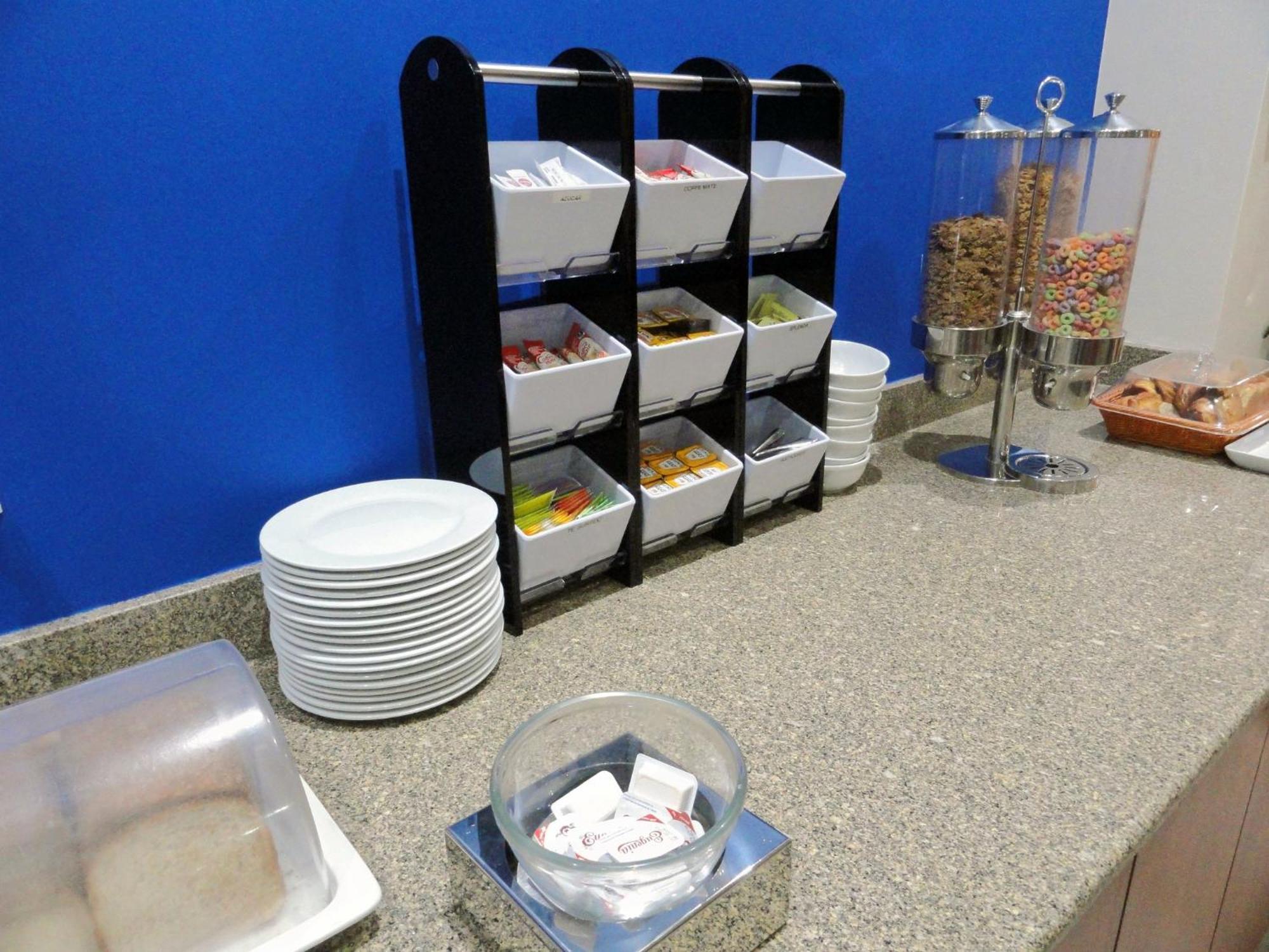 Holiday Inn Express & Suites Toluca Zona Aeropuerto By Ihg Extérieur photo