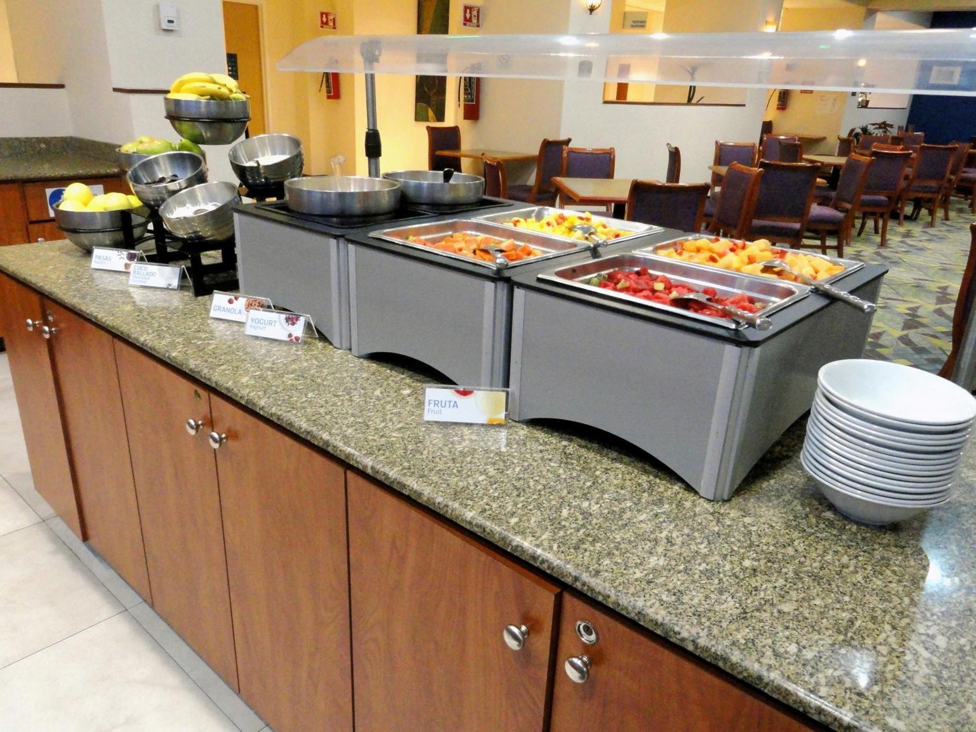 Holiday Inn Express & Suites Toluca Zona Aeropuerto By Ihg Extérieur photo